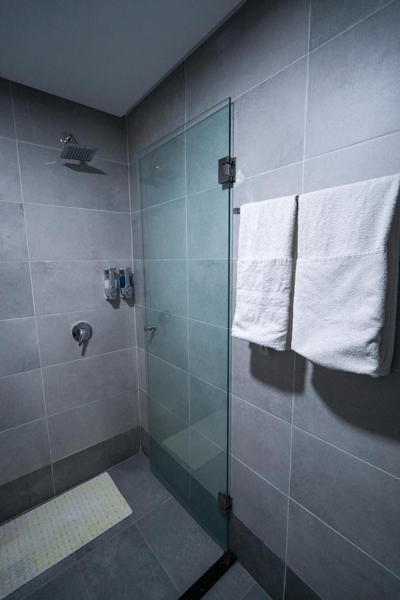 Fekri Hotel Meknès Dış mekan fotoğraf