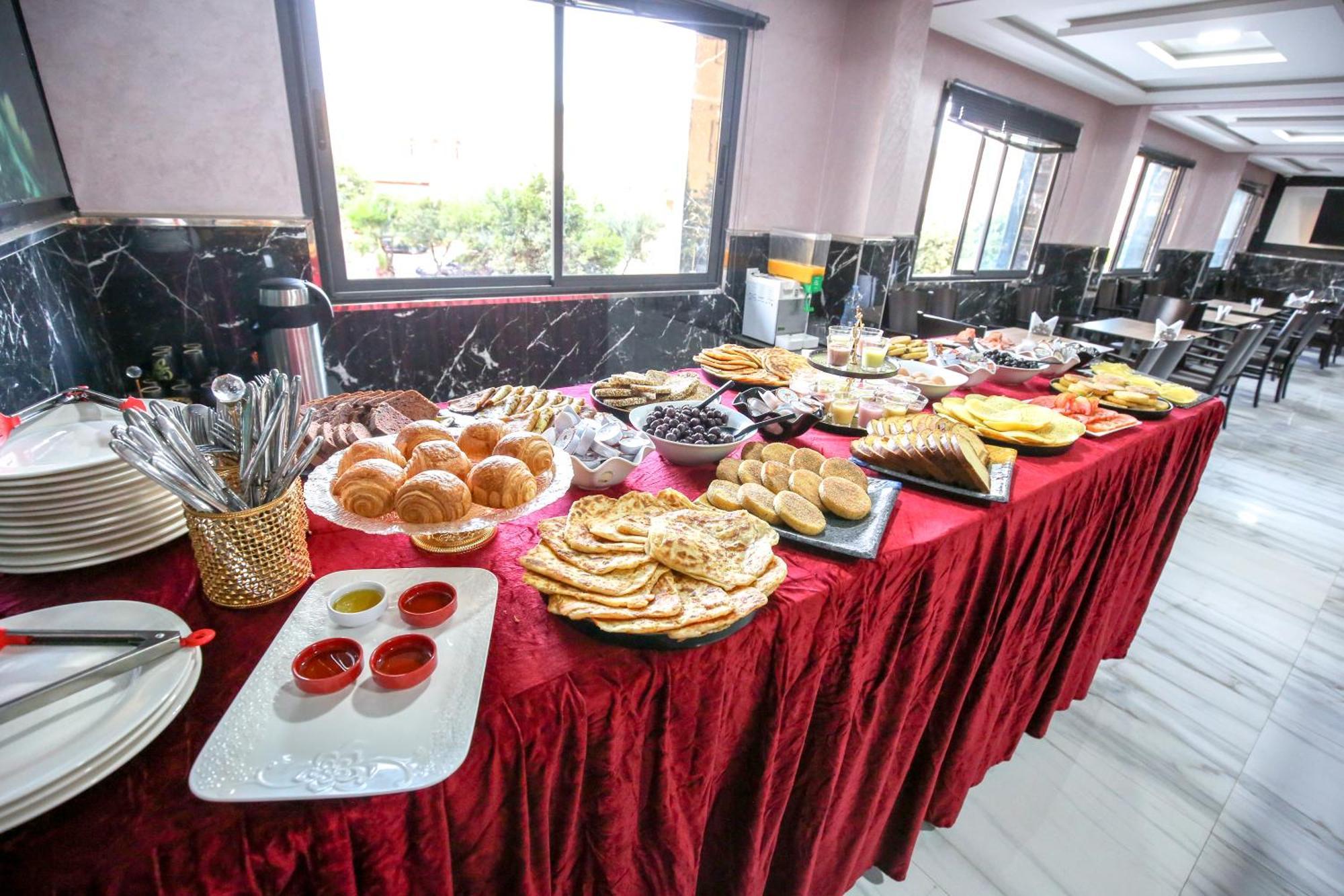 Fekri Hotel Meknès Dış mekan fotoğraf