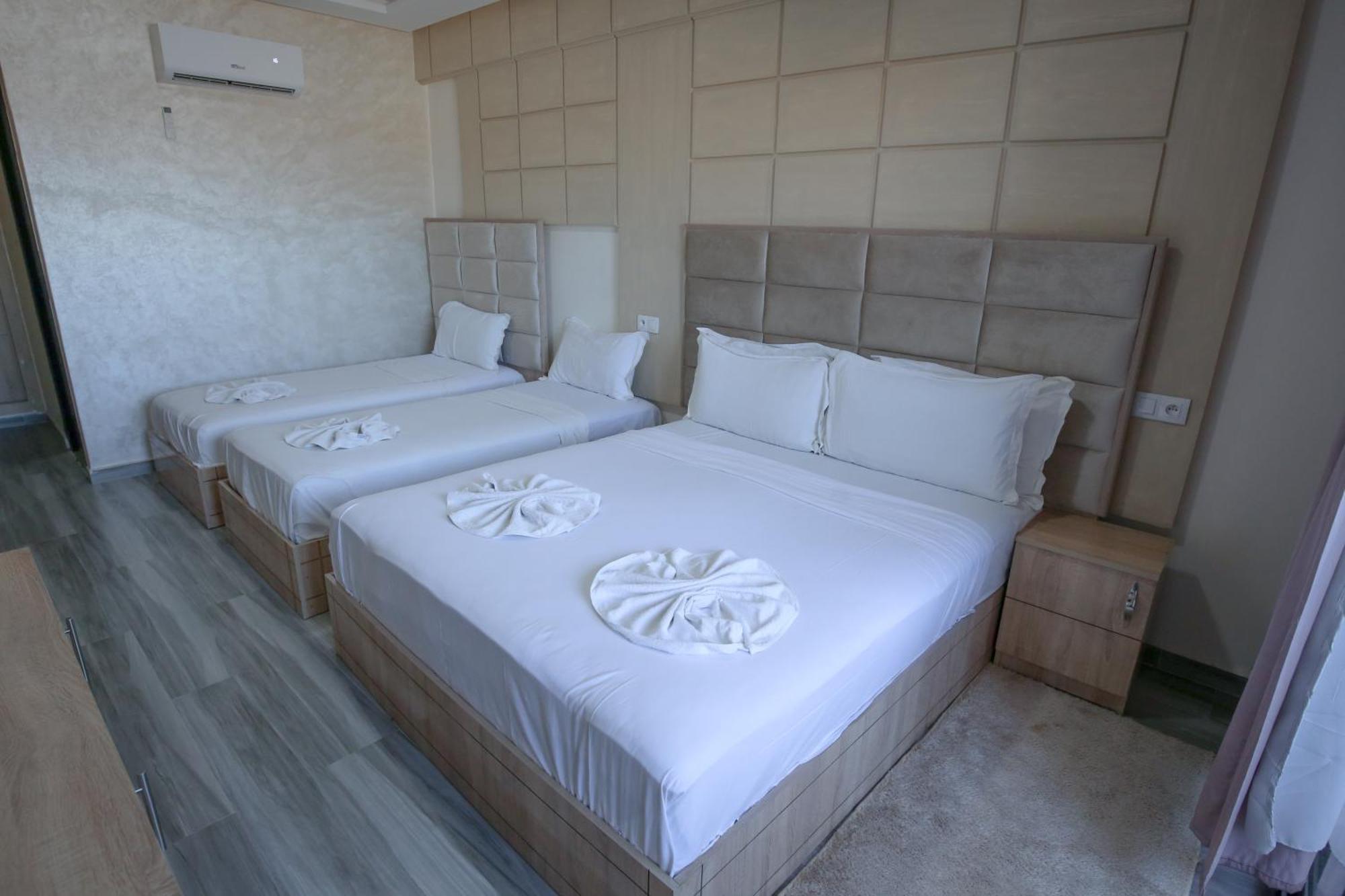 Fekri Hotel Meknès Dış mekan fotoğraf